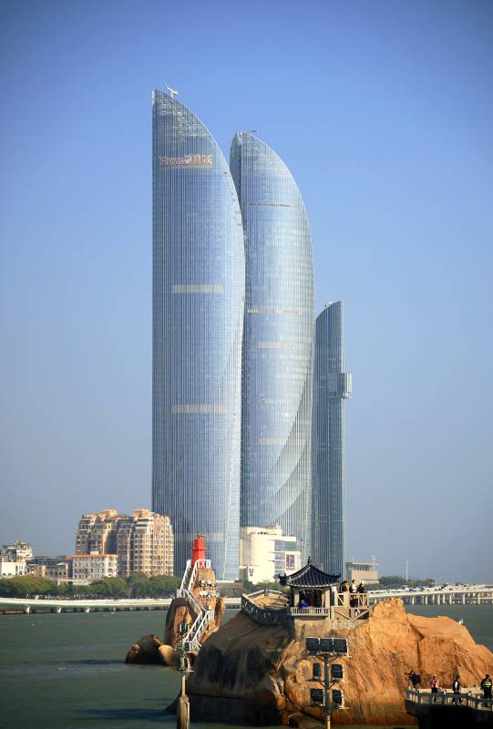 厦门双子塔风光图片