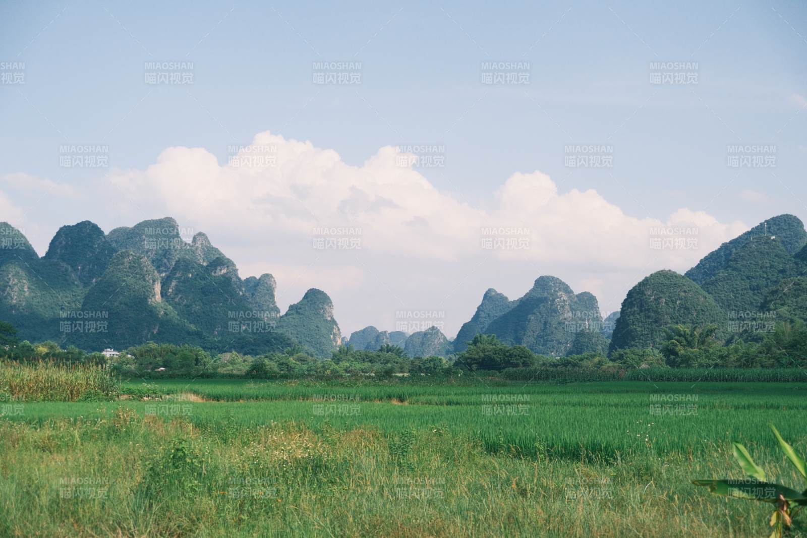 喀斯特田园风光图片