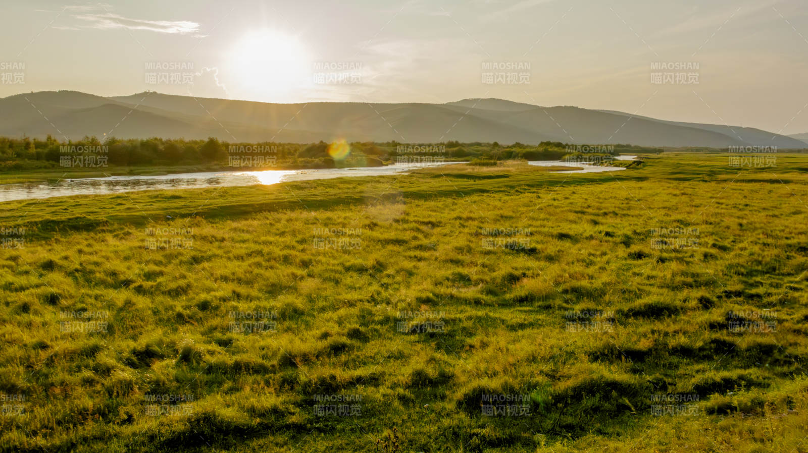 草原日落美景图片