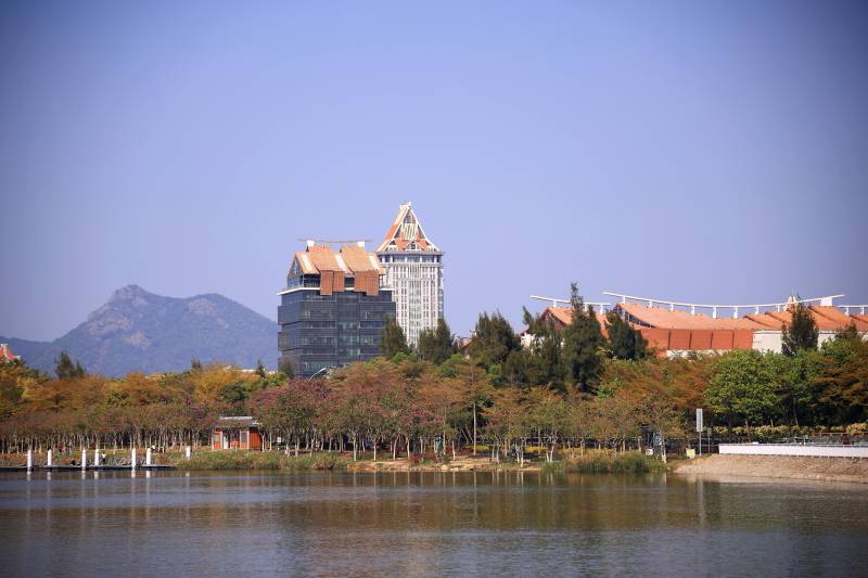 湖畔建筑风光图片