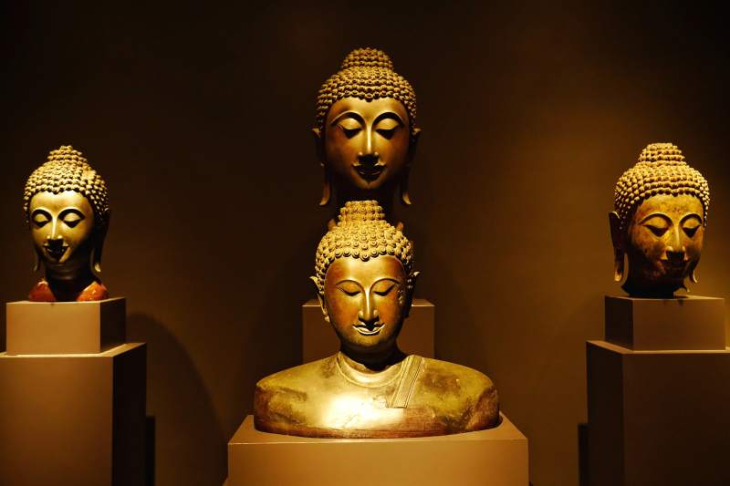 佛首静谧展陈图片