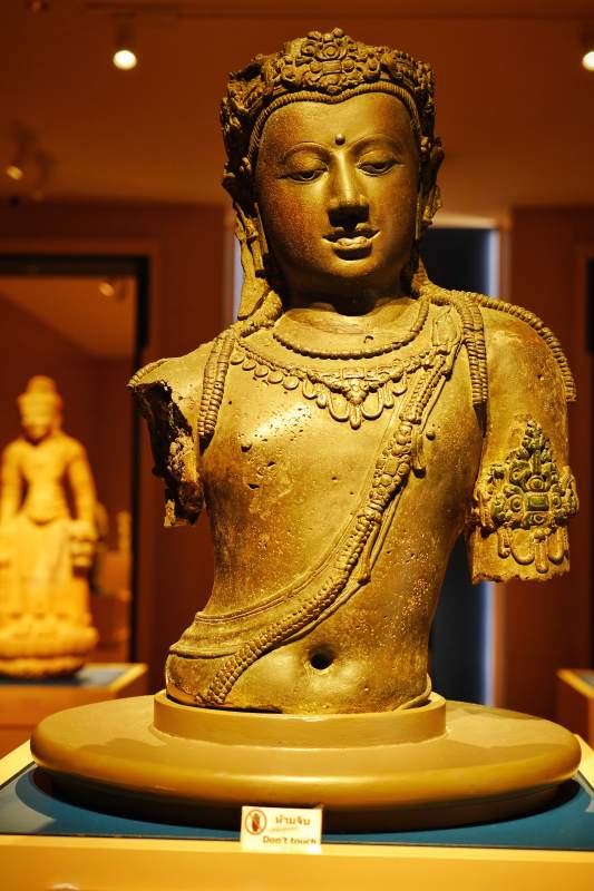 佛像胸像艺术展图片