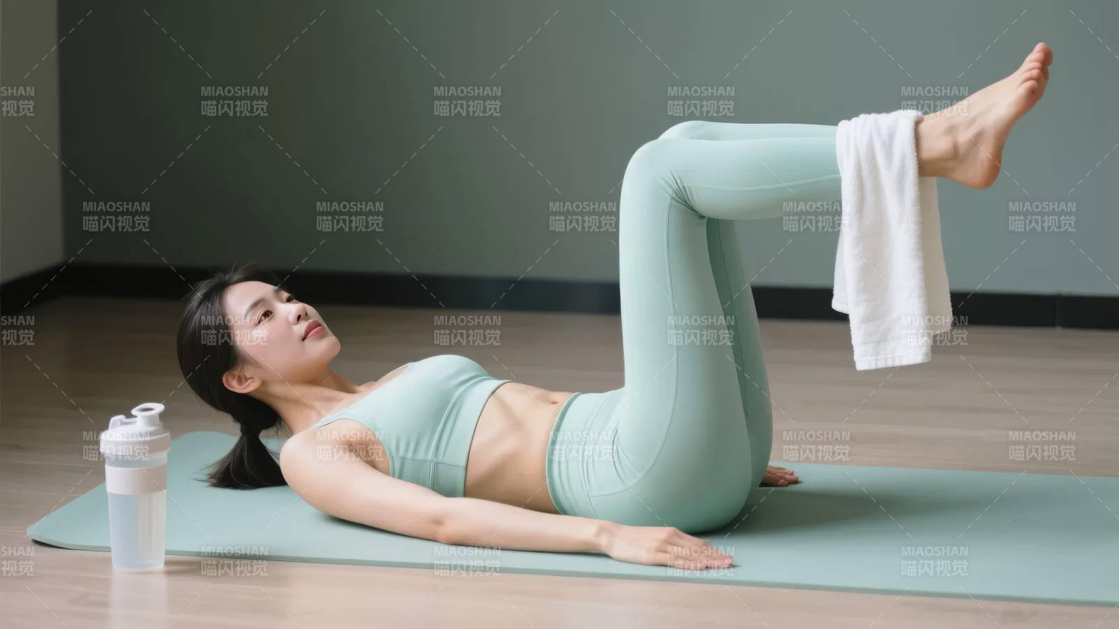 瑜伽塑形训练图片