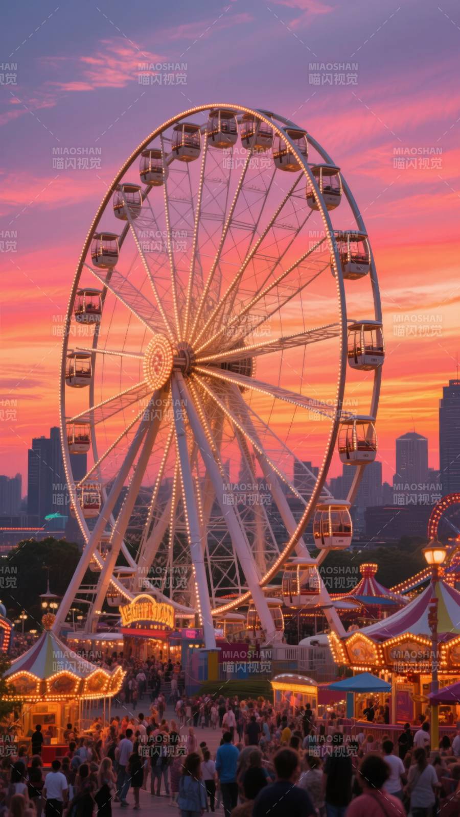 夕阳下的摩天轮图片