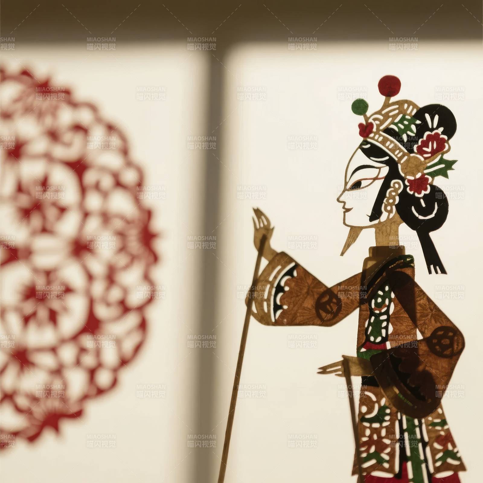 皮影戏人物剪影图片