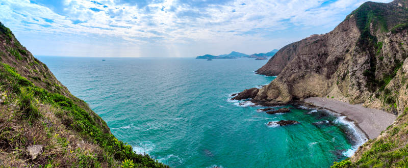 碧海青山映海湾图片