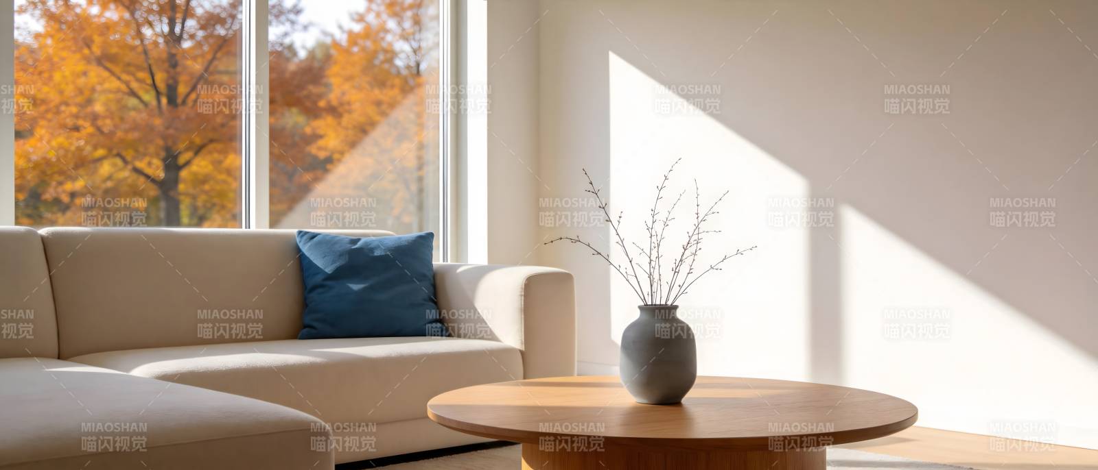 秋日静谧客厅图片
