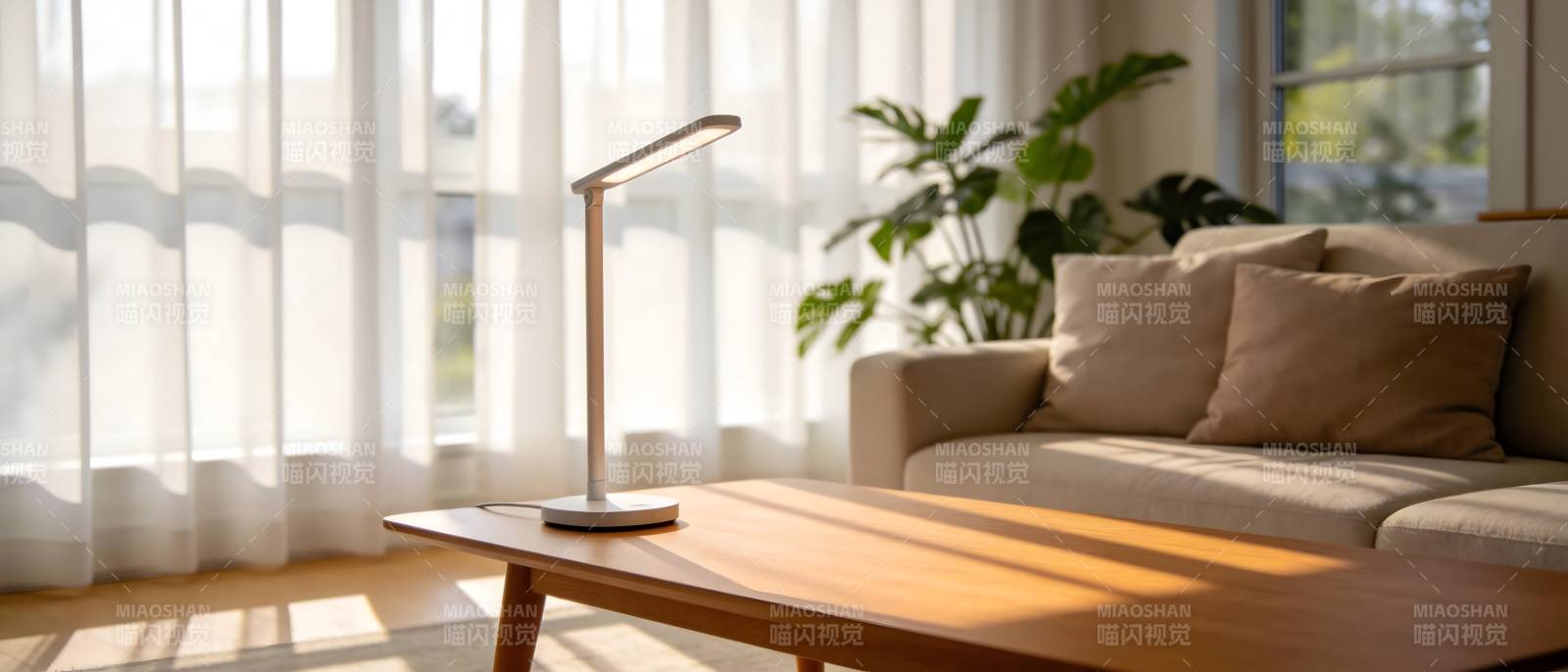 温馨客厅一角图片