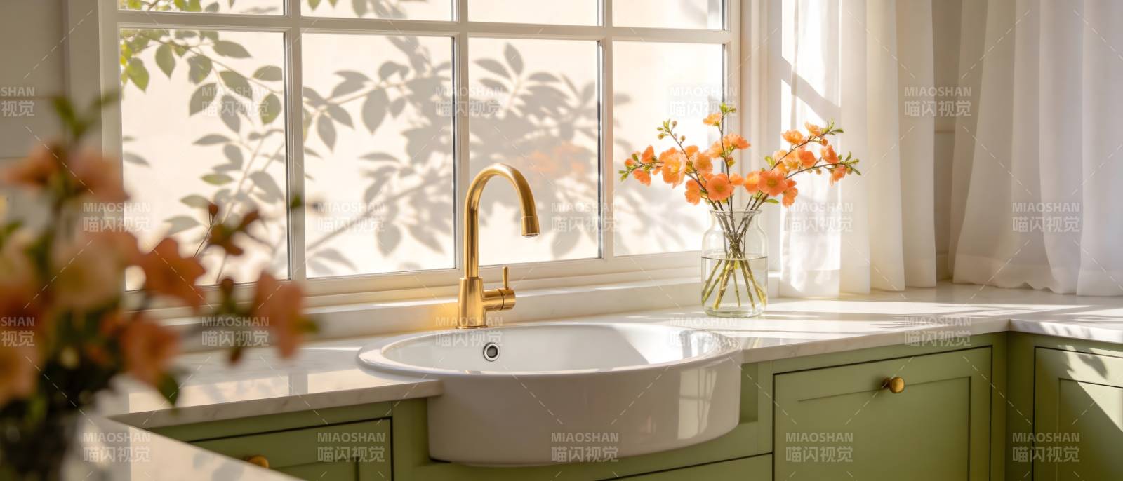 绿意厨房窗边花影图片