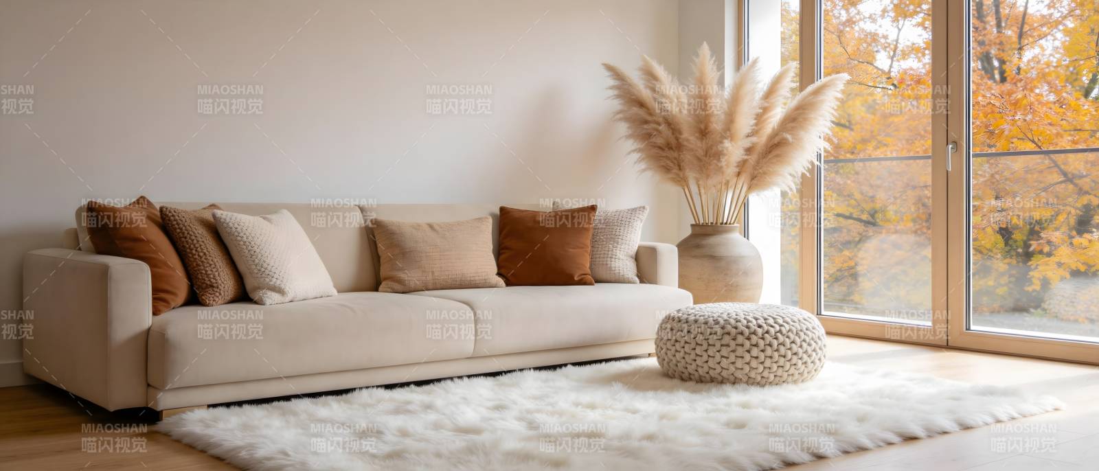 温馨客厅秋景图图片
