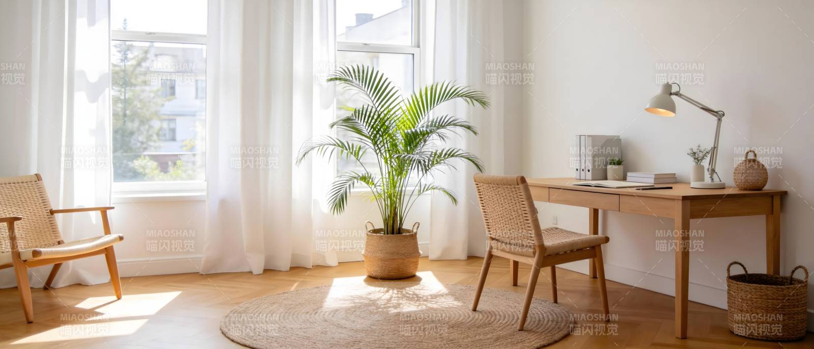 阳光书房一角图片