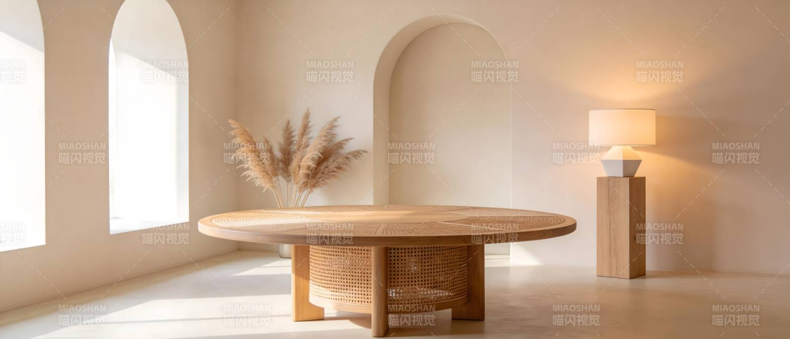 极简木质圆桌空间图片