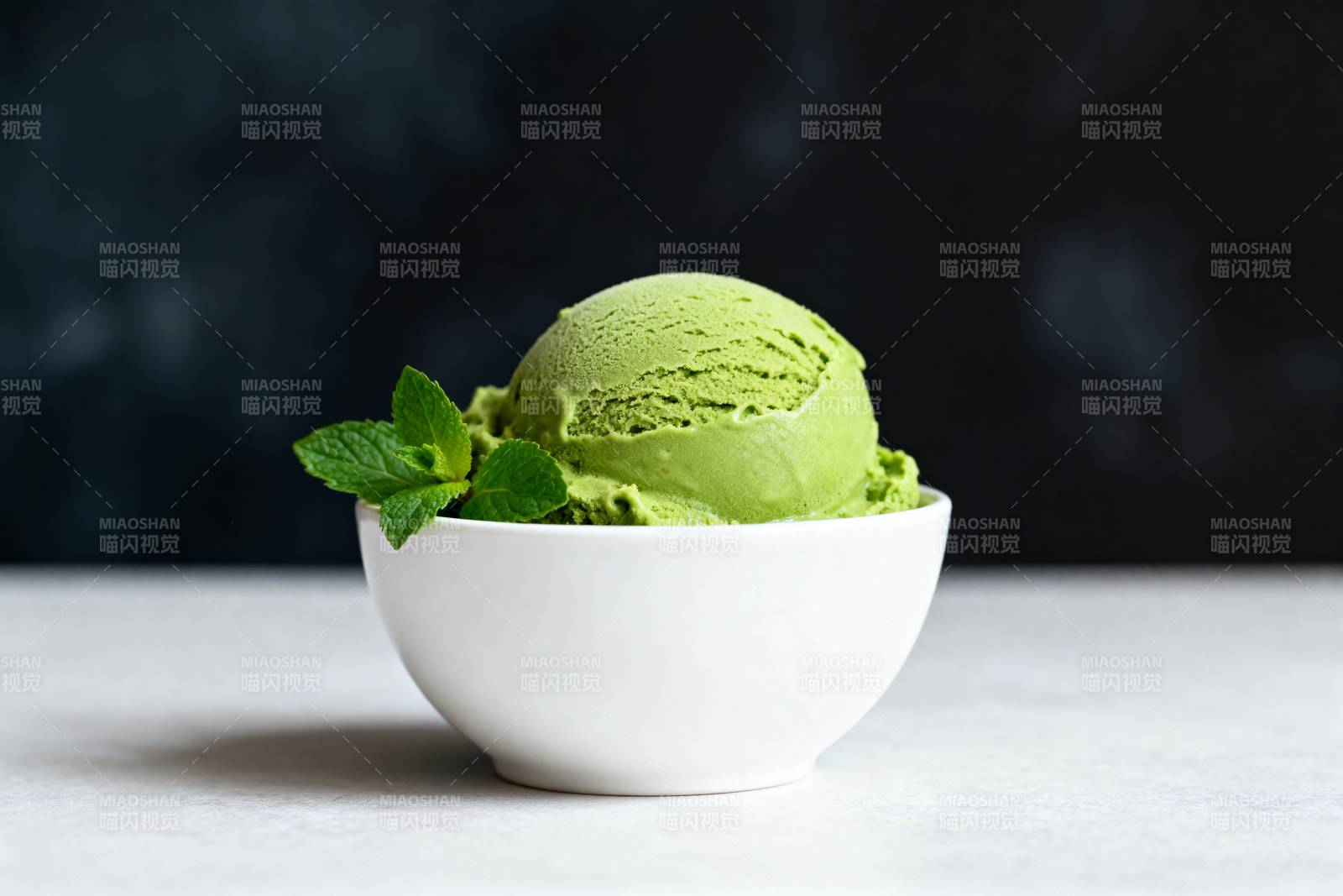 抹茶冰淇淋图片