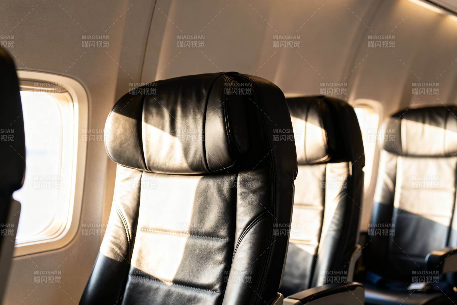 飞机客舱座椅特写图片