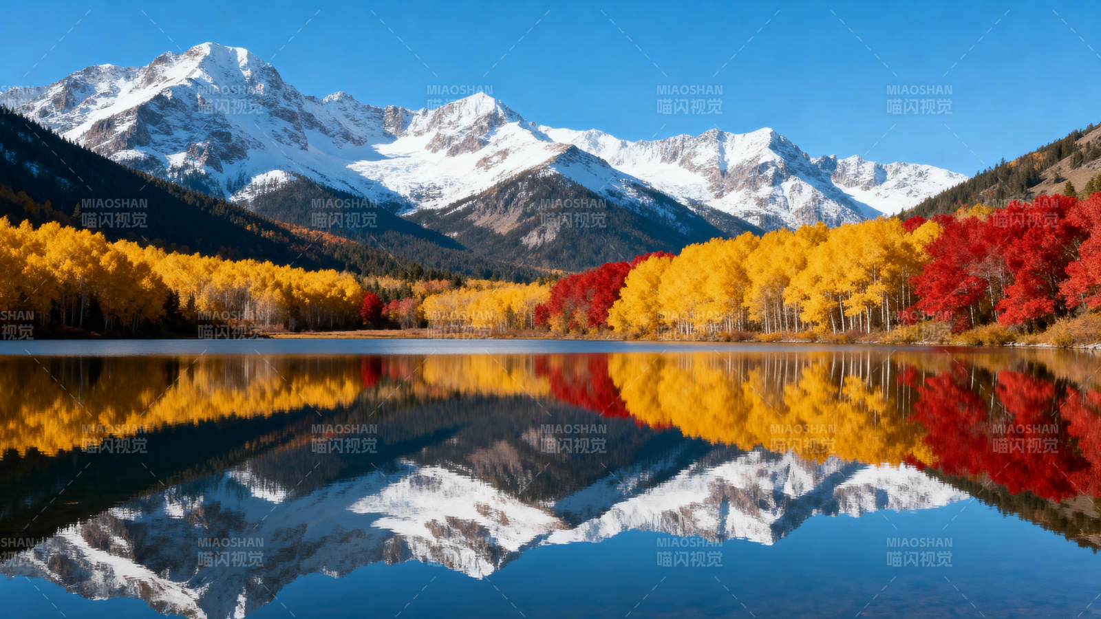 秋山倒影湖光图片