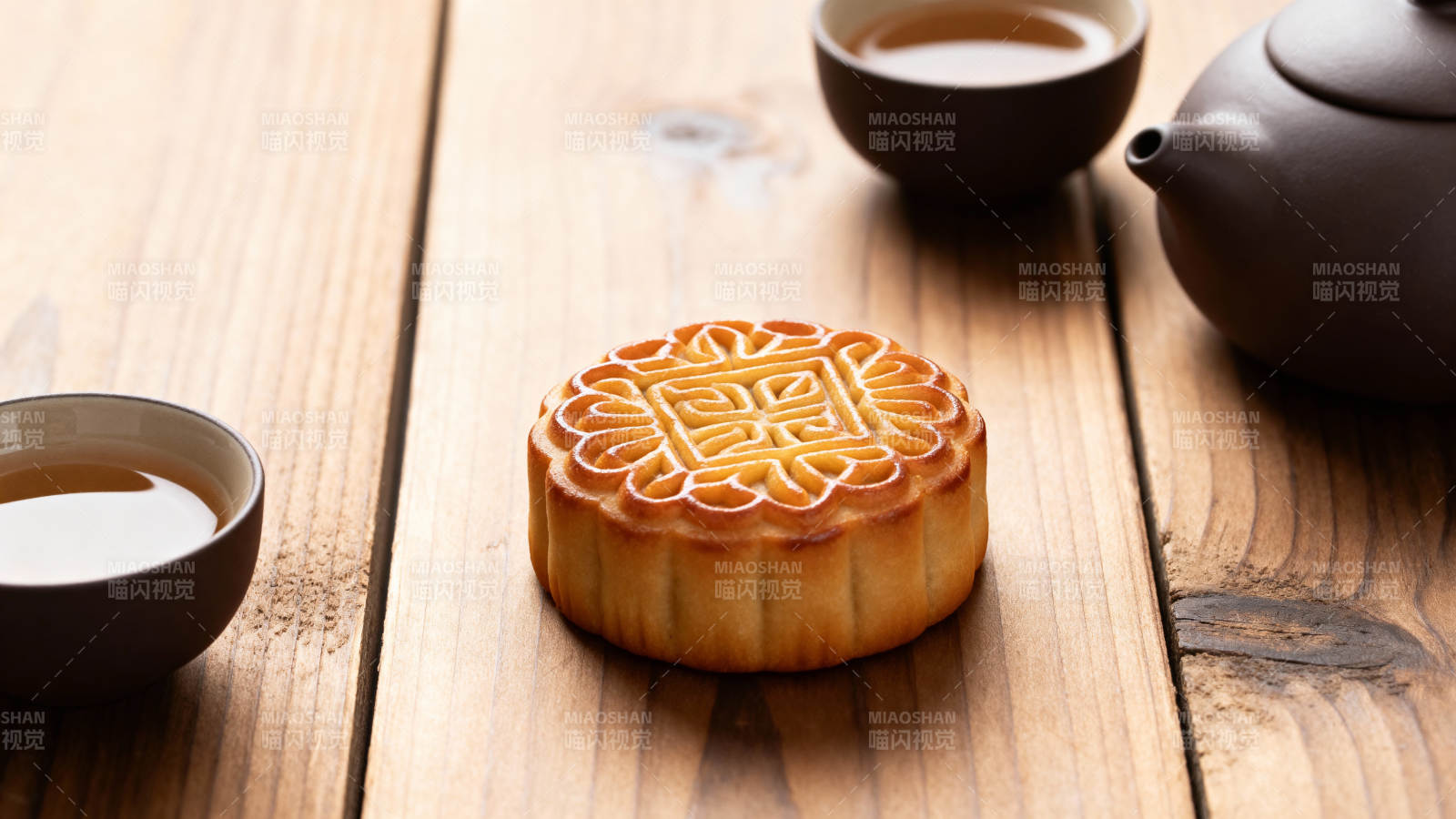 中秋月饼茶香伴图片