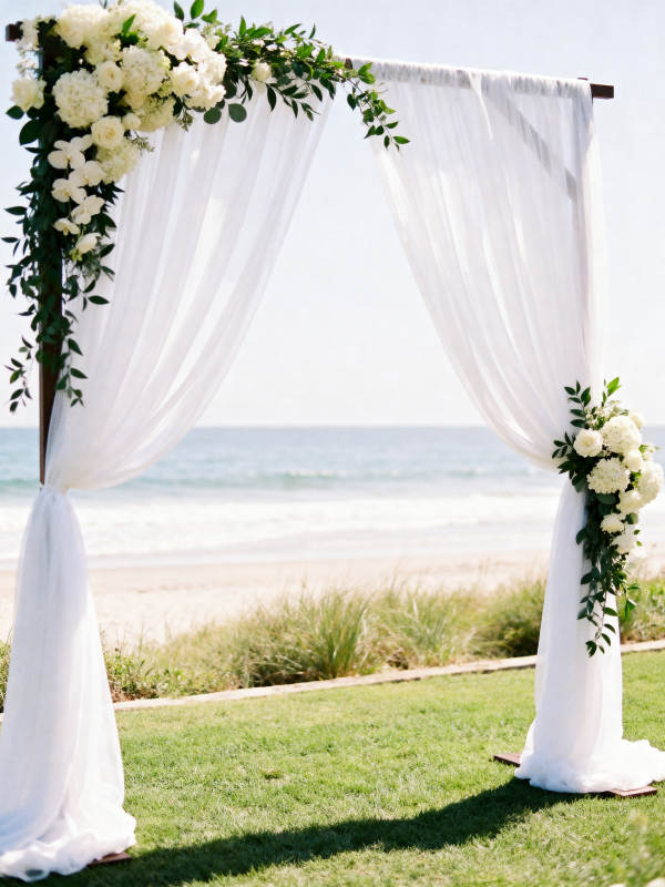 海边花艺婚礼拱门图片