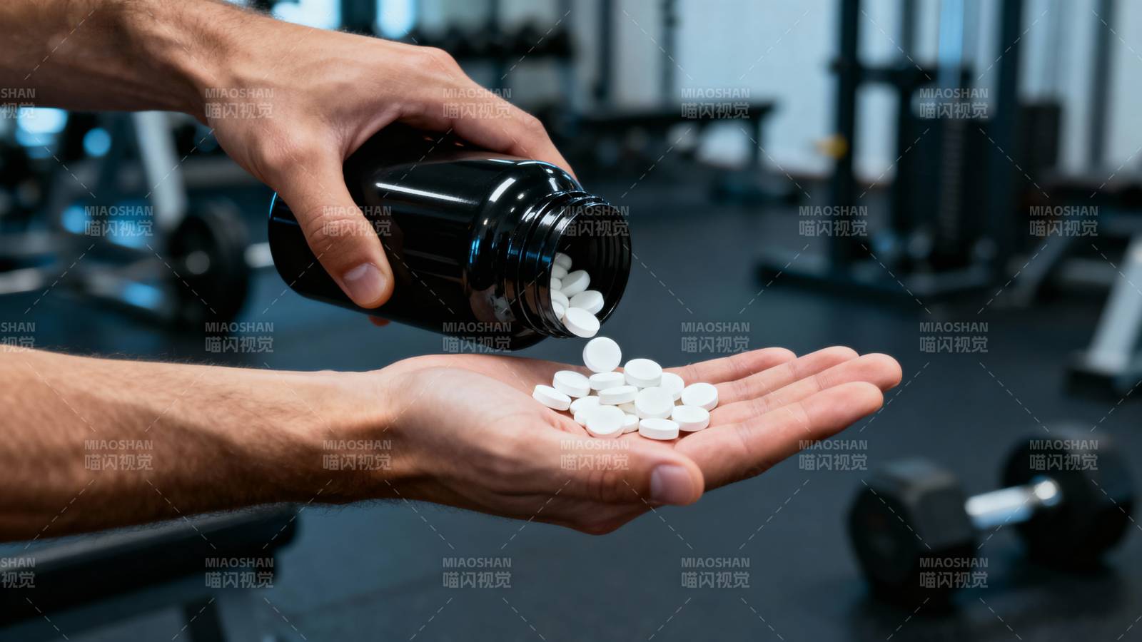 健身补剂服用瞬间图片