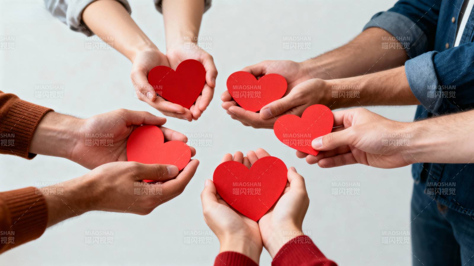 爱心传递温暖图片