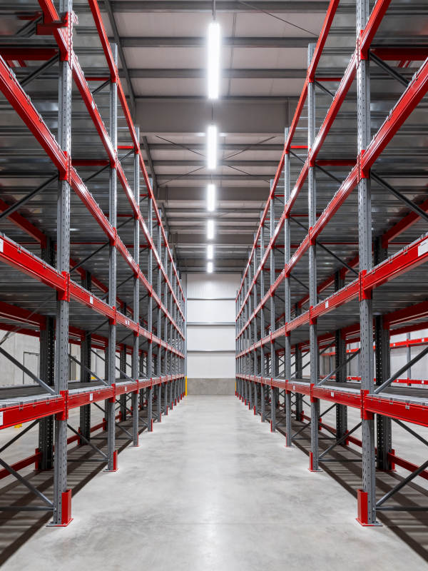 现代化仓储货架图片