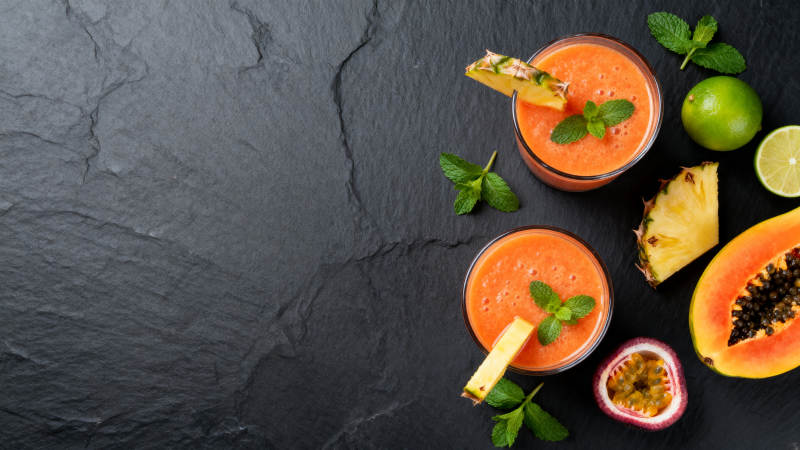 热带水果冰沙图片