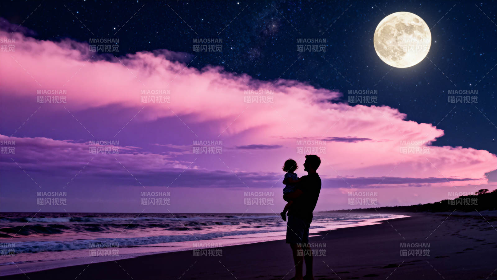 月下海滩剪影图片
