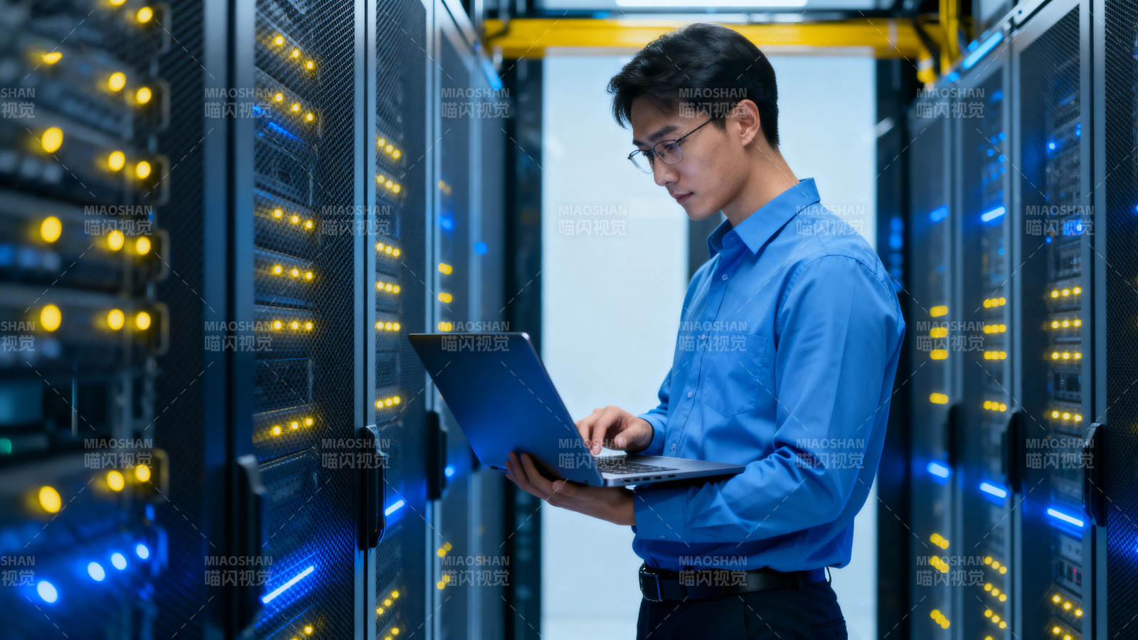 数据中心运维工程师图片