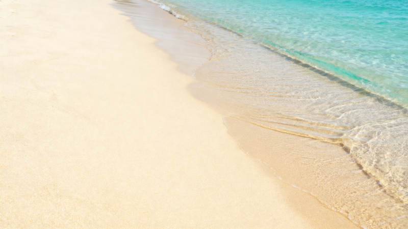 碧海白沙 静谧海岸图片