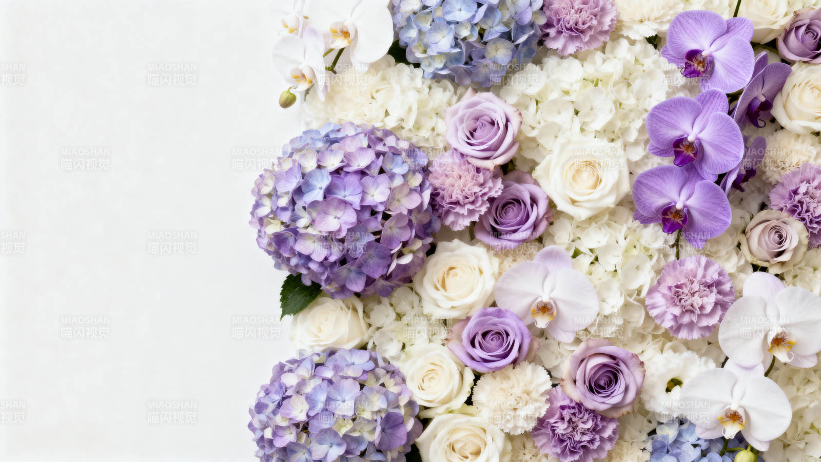 紫白花艺拼接图片
