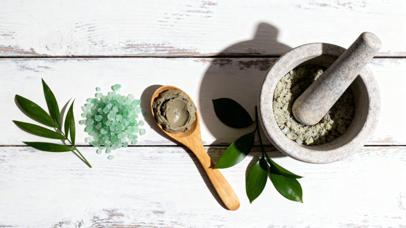 草本研磨静物图片