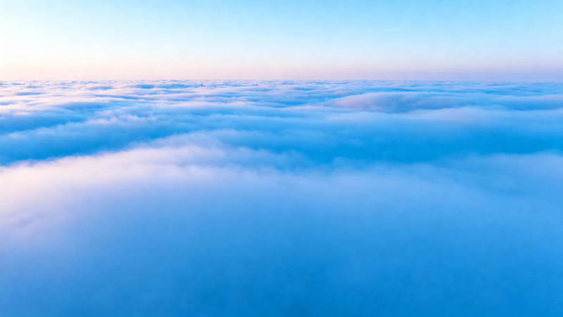 云海之上图片