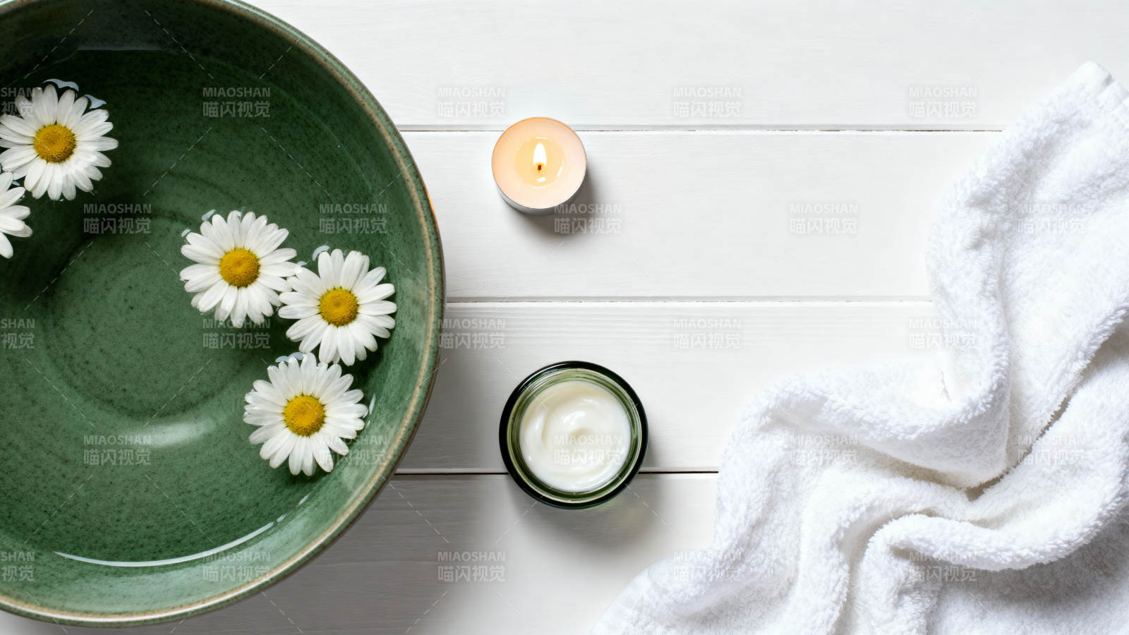 花香沐浴时光图片