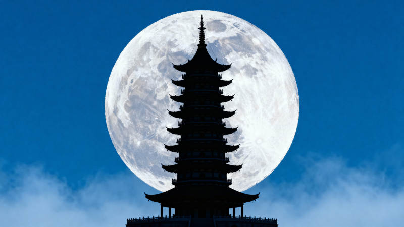 塔影映明月图片