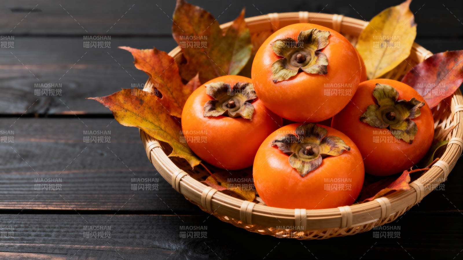 秋日柿子篮图片
