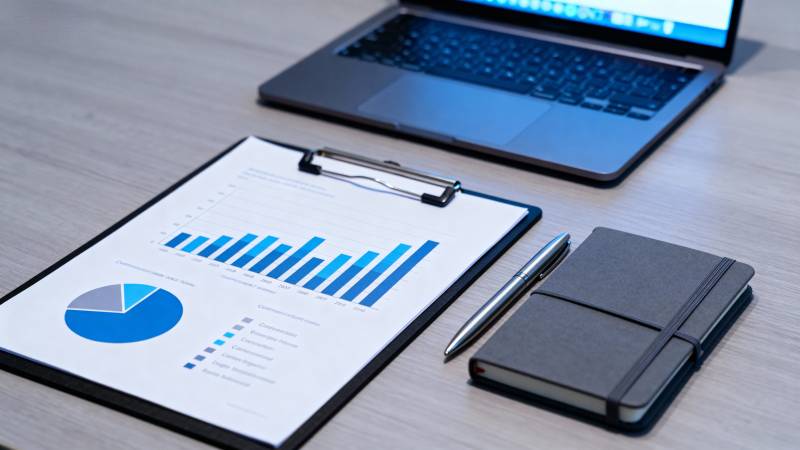 办公桌面工作场景图片