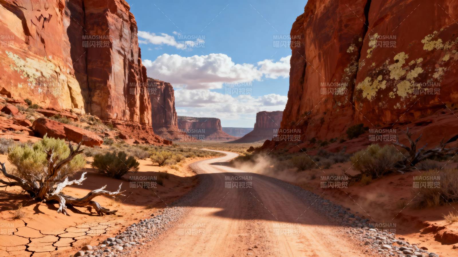 峡谷红土路图片