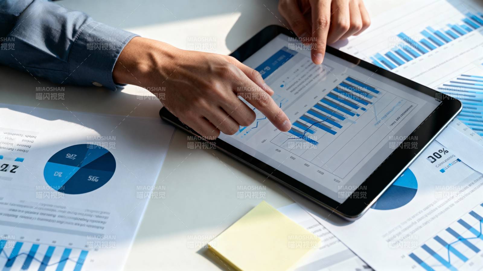 数据分析与决策图片