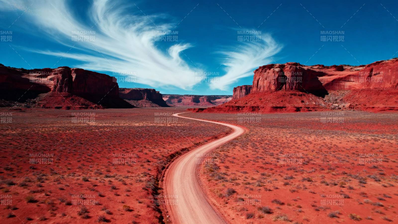 红土荒漠蜿蜒路图片