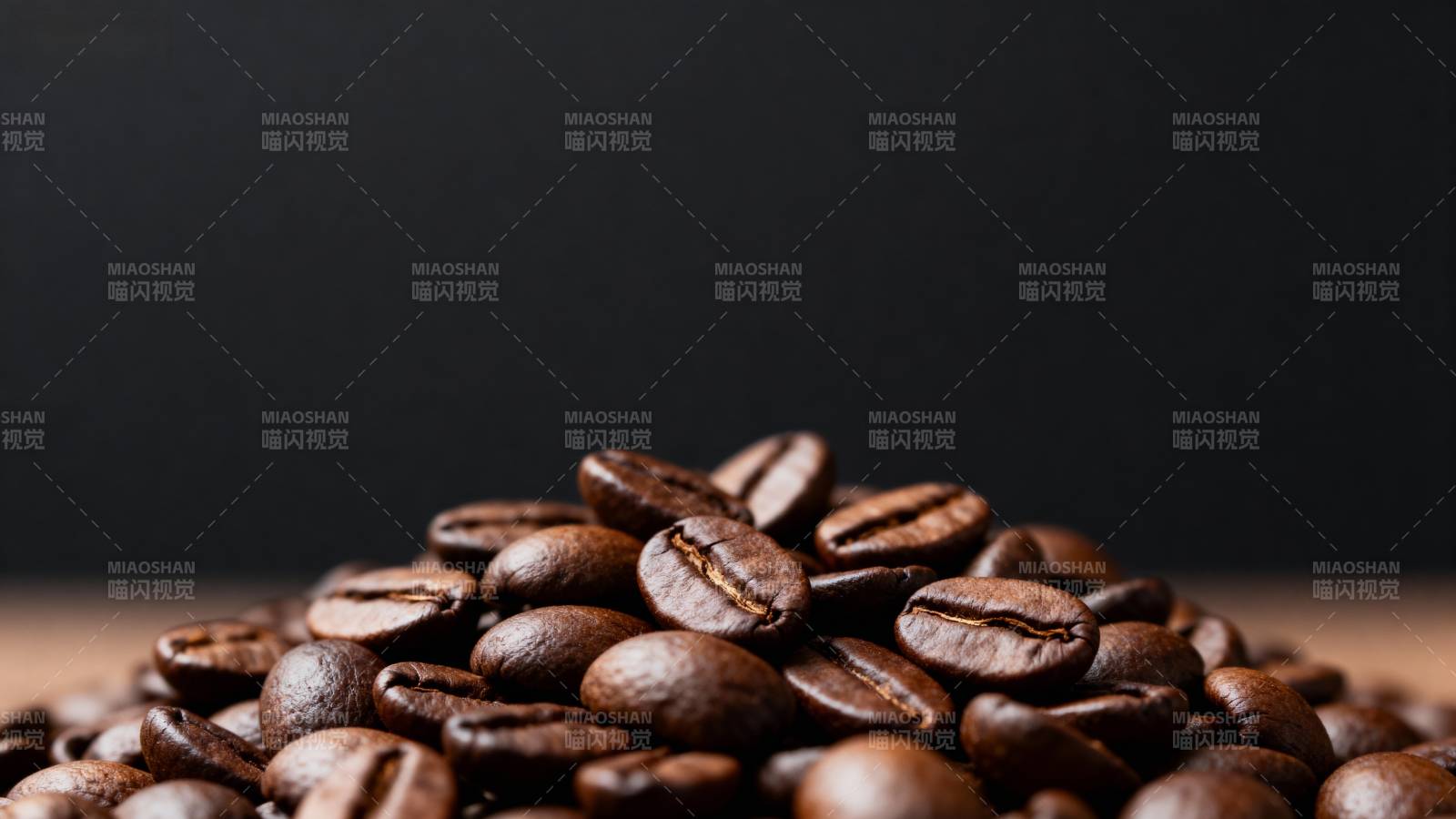 咖啡豆特写图片