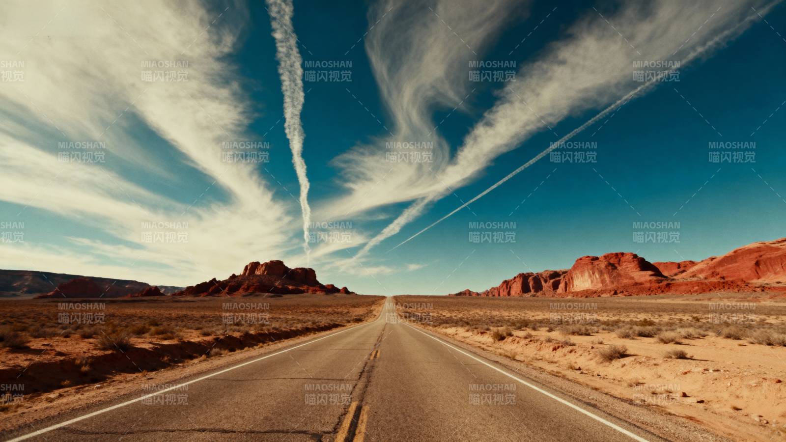 荒漠公路尽头图片