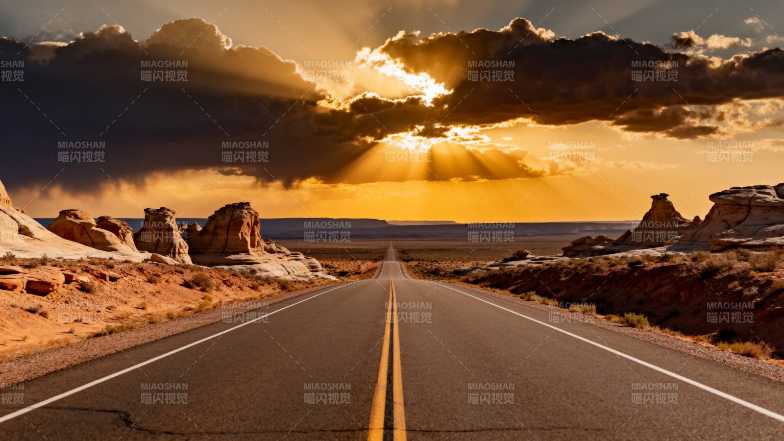 荒漠公路日落图片