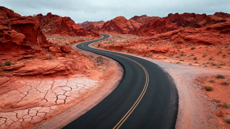 红岩蜿蜒公路图片