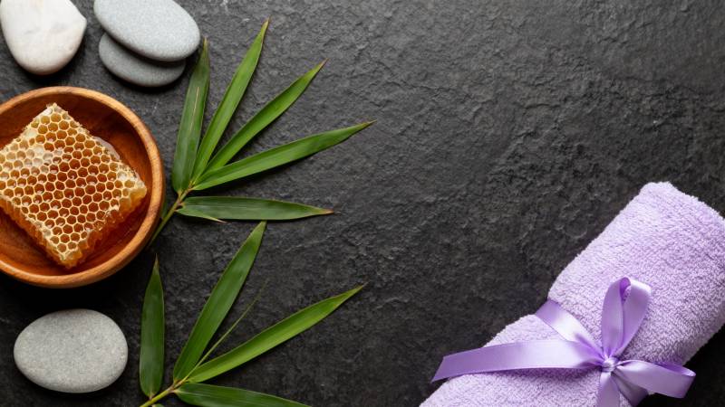 温泉疗养静谧时光图片