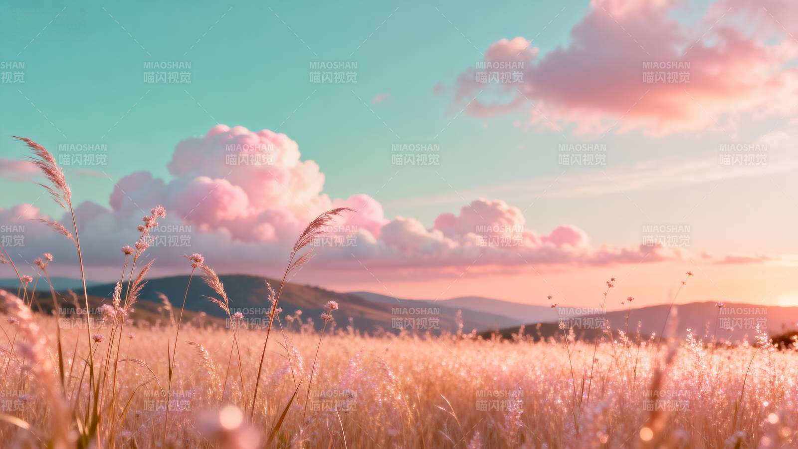 金秋草原日落图片