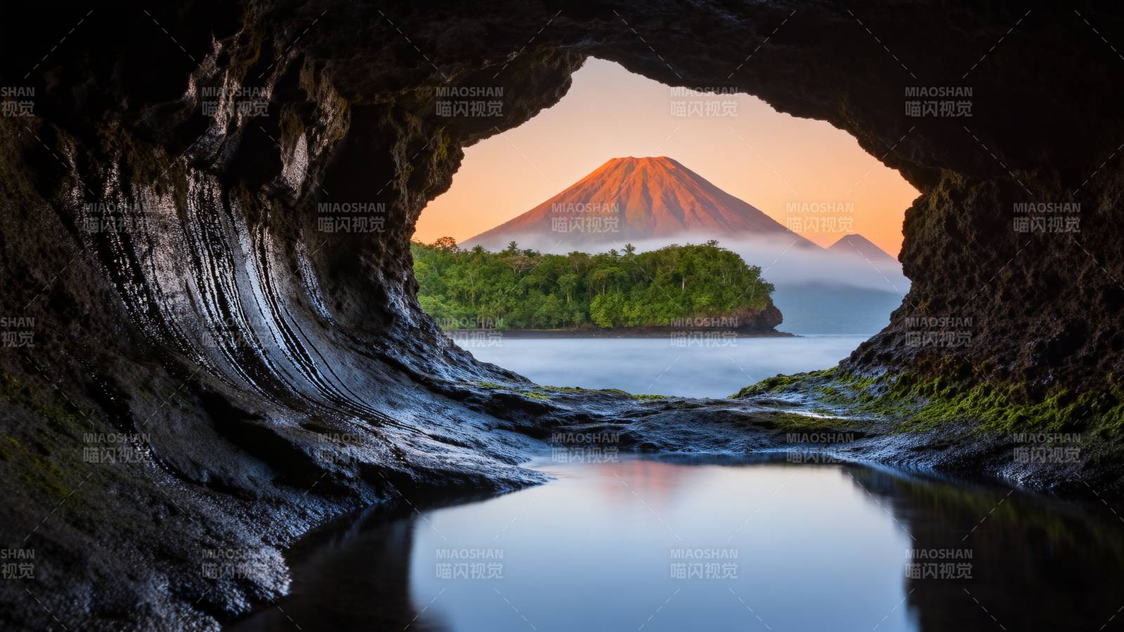 洞中富士山景图片