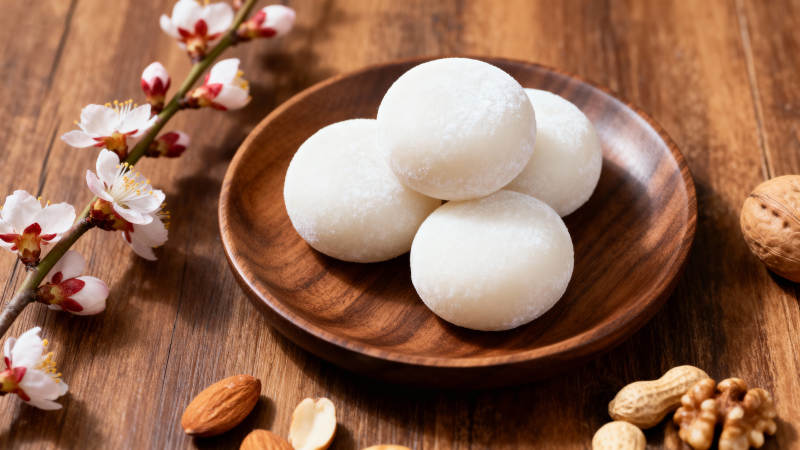 白团子配花枝图片