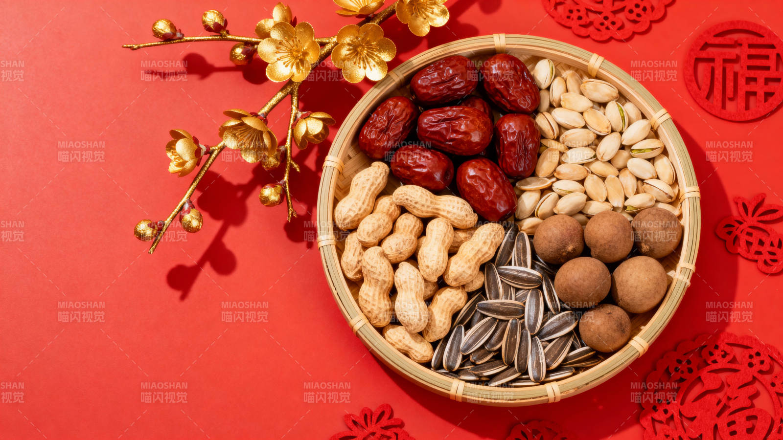新春坚果礼盒图片