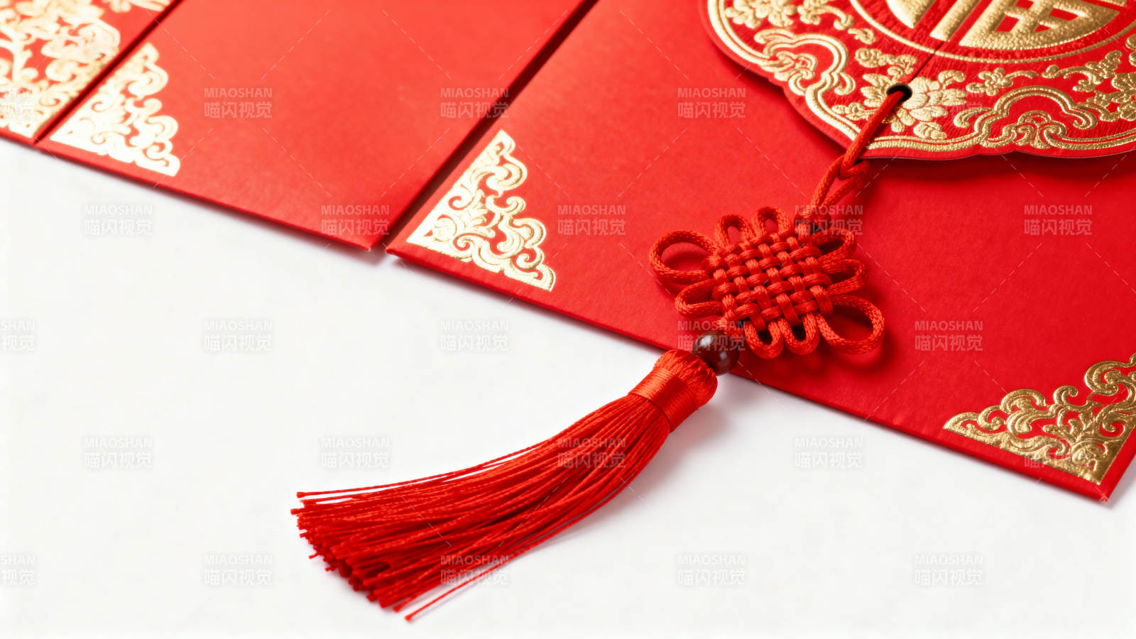 红色福字红包特写图片