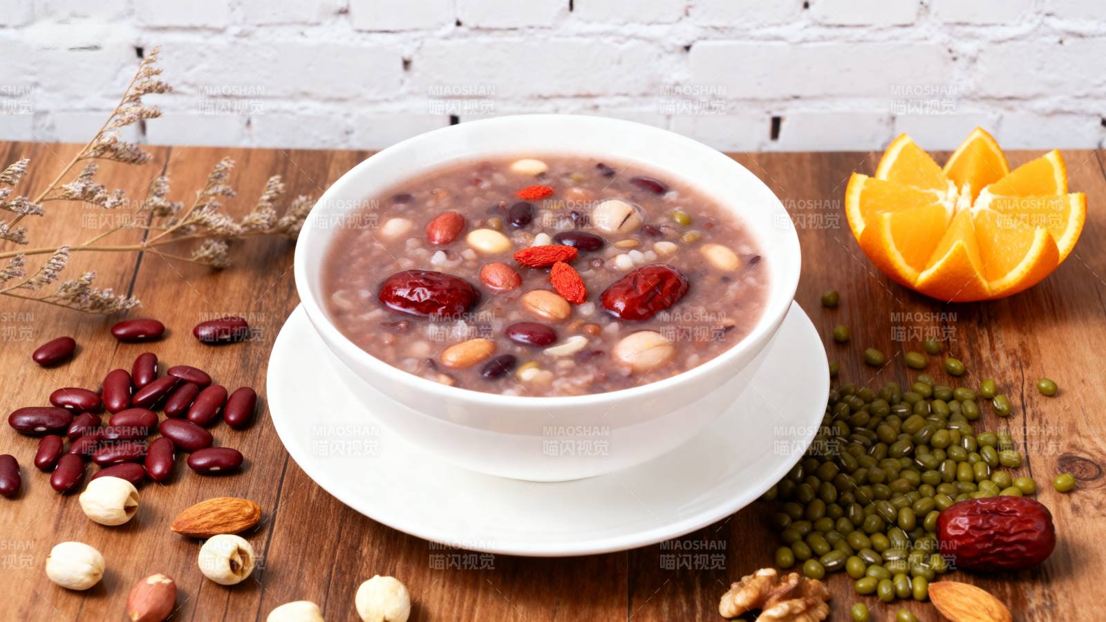 八宝粥配果仁图片