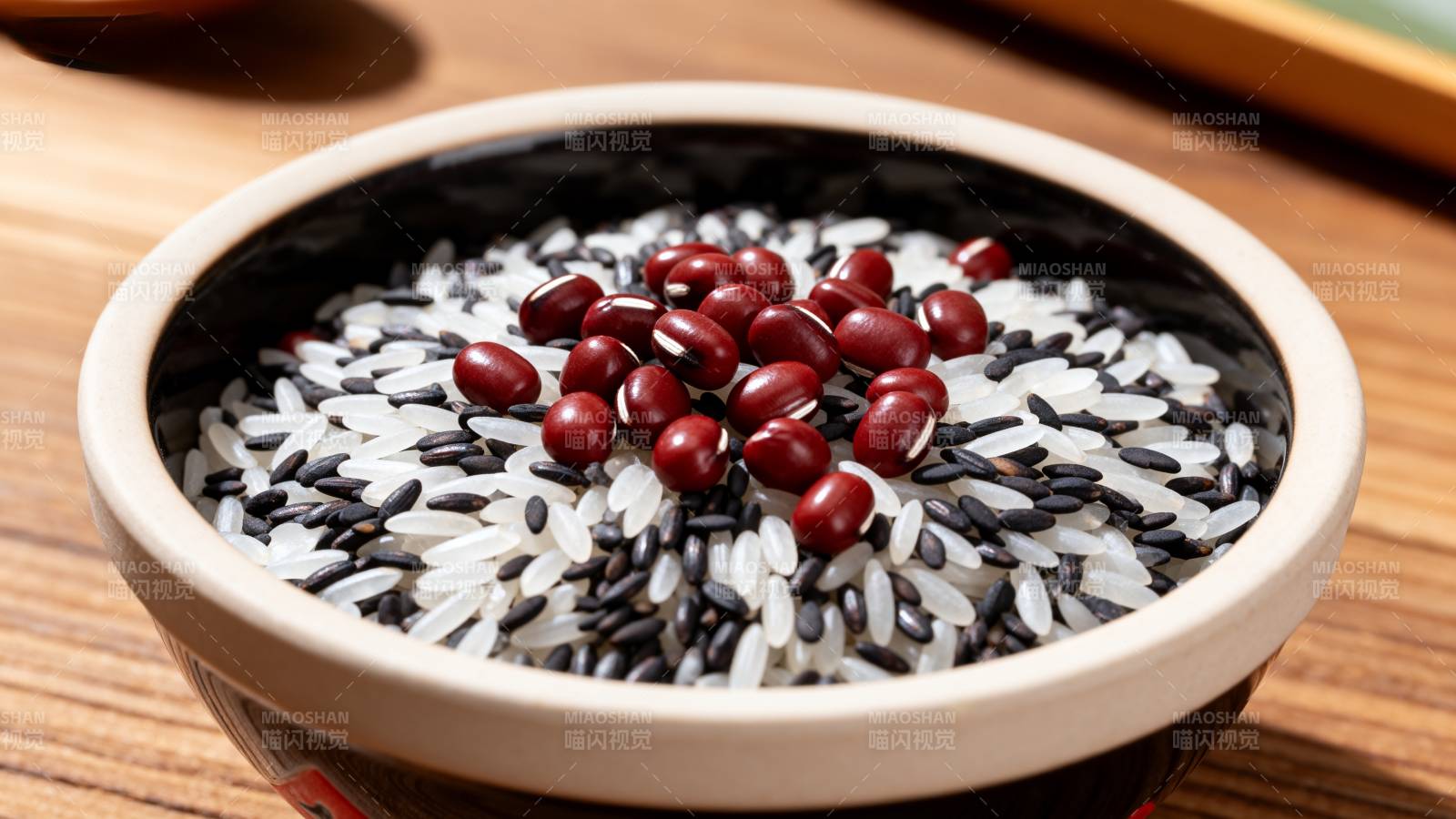 红豆黑米白米混合图片